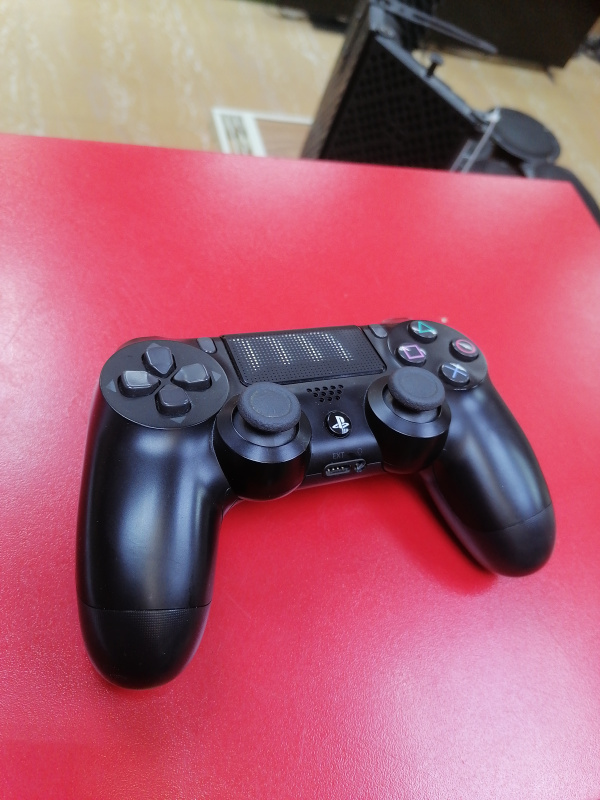 PS  Sony 4