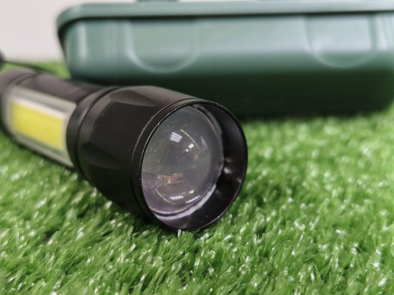 Фонарь  led