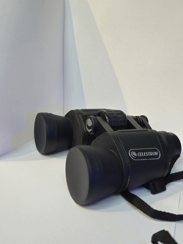 Бинокль Celestron UPCLOSE G2 8x40