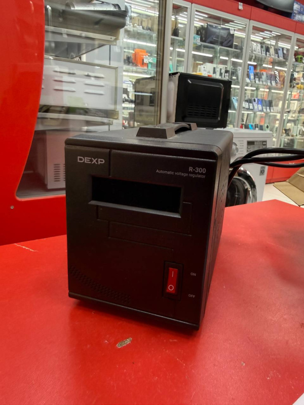Стабилизатор напряжения Стабилизатор DEXP R-300