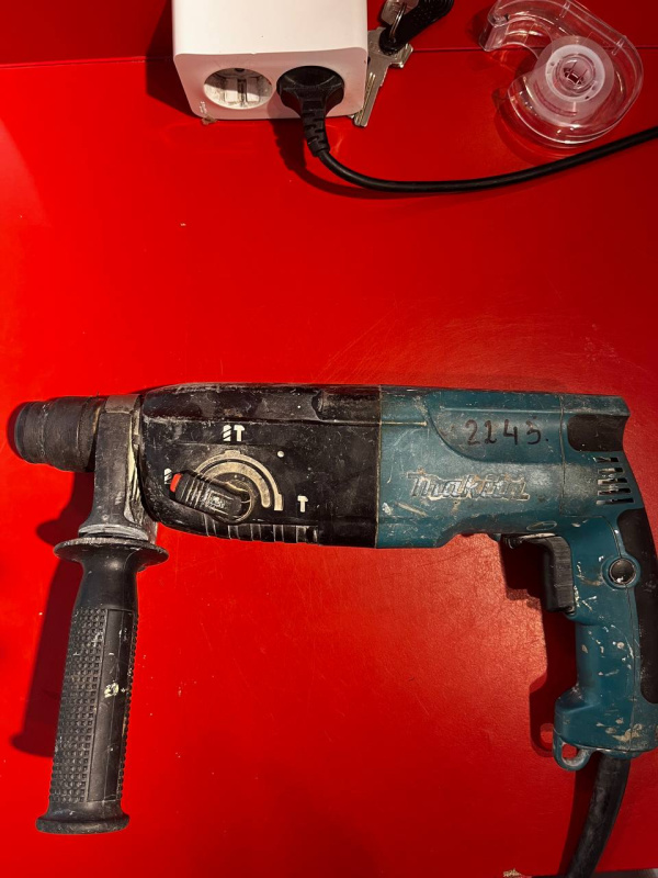 Перфоратор Makita 2243