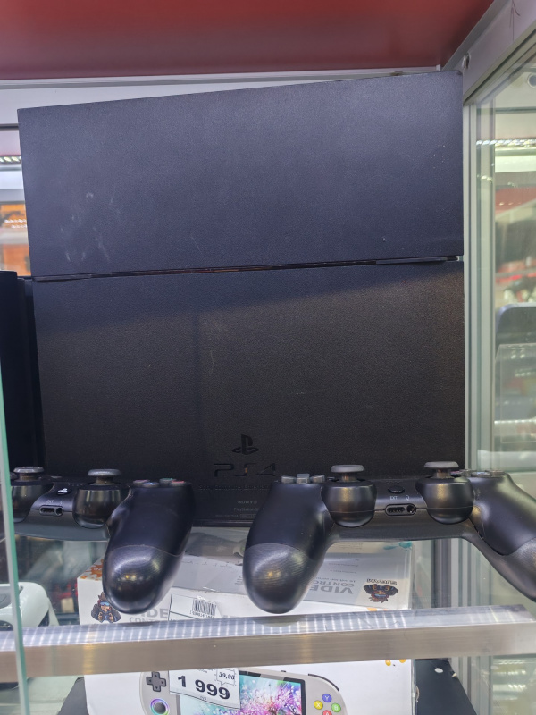 Игровая приставка Sony ps4
