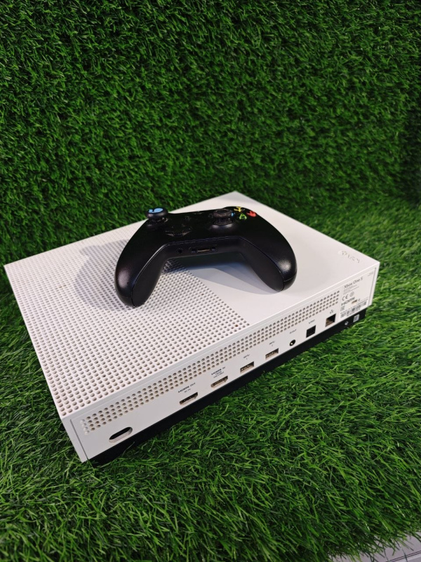 Игровая приставка Xbox one s  512